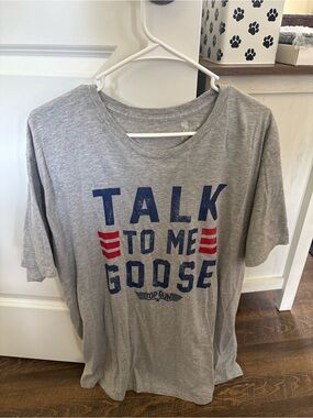 Top Gun 'Talk To Me Goose' Graphic Tee - Gray